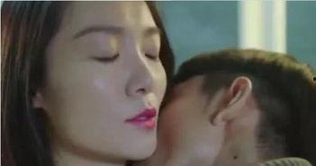 女女舌吻交缠舌头视频